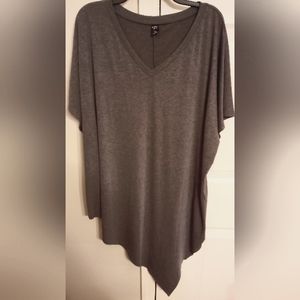 Emery Rose Dark Grey 🩶 Tshirt